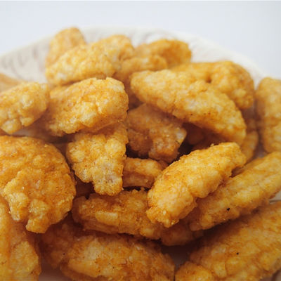 İyi bir fiyat. OEM Japon Pirinç Krakeri Çıtır Tahıllı Atıştırmalıklar Fırında Pirinç Krakerleri Şişirilmiş Atıştırmalık çevrimiçi