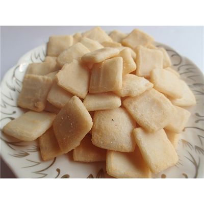 İyi bir fiyat. Sitrik Asit Kızarmış Pilav Atıştırmalığı Tuzlu Japon Pirinç Kraker Atıştırmalıkları çevrimiçi