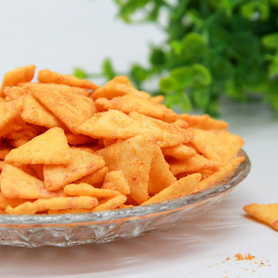 İyi bir fiyat. Popüler Snack Üçgen Mısır Pirinç Krakerleri Çıtır OEM Aromalı Bisküviler çevrimiçi