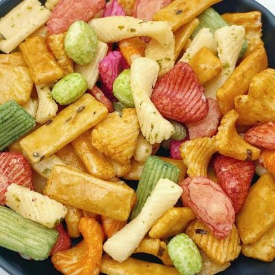 Harika Yarı Yumuşak Japon Pirinç Kekleri: Direnmez Tadı ve Yapısı!